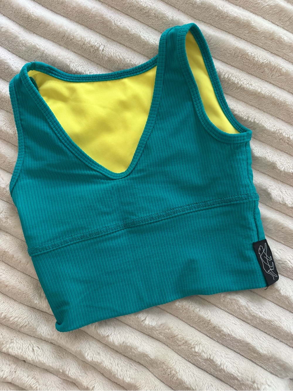 Tiger Friday Triple Threat 🐅 Reversible Teal & Yellow Ribbed V‑Neck Crop Top CXL